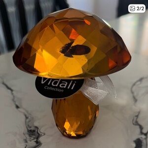 Vidali Amber Crystal Mushroom Decor